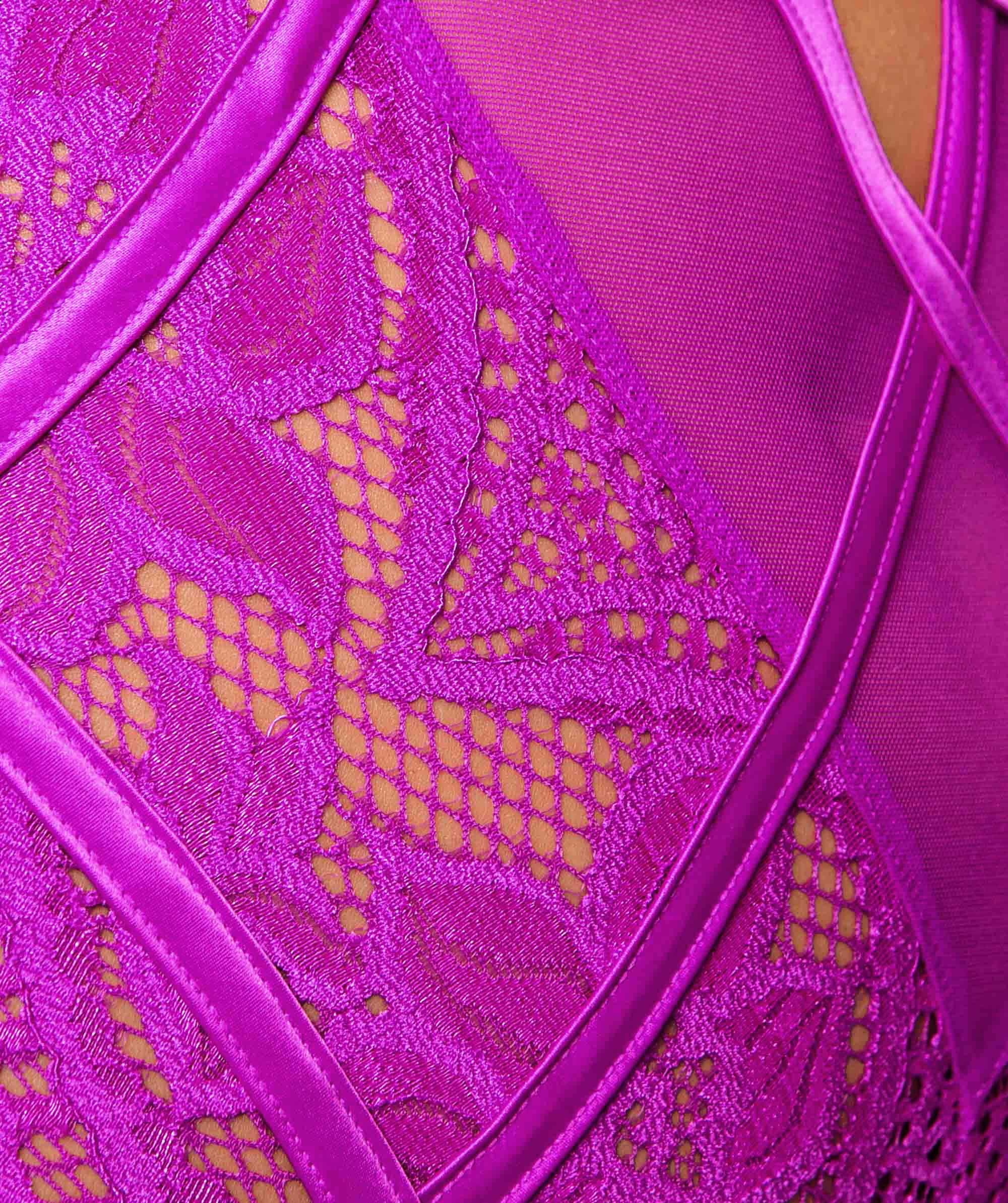 Vamp Sasha V String Knicker - Pink