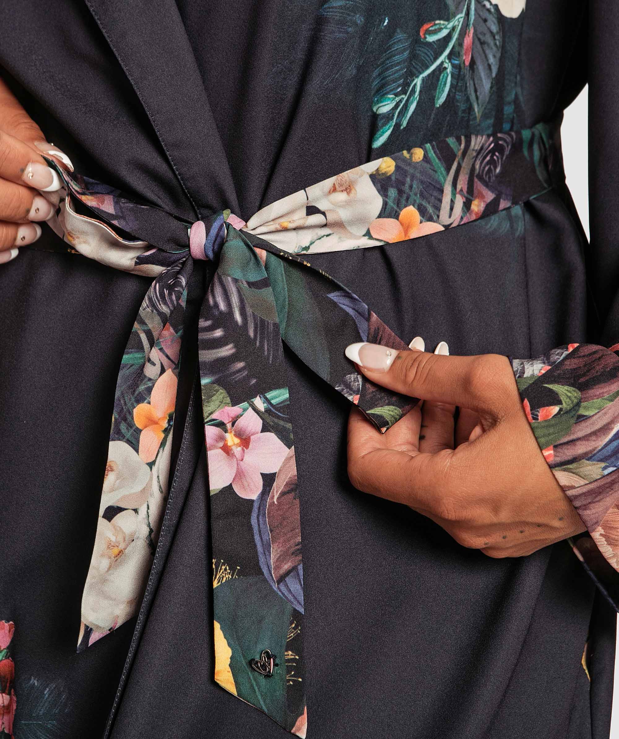 Drama Maxi Wrap - Floral Print 
