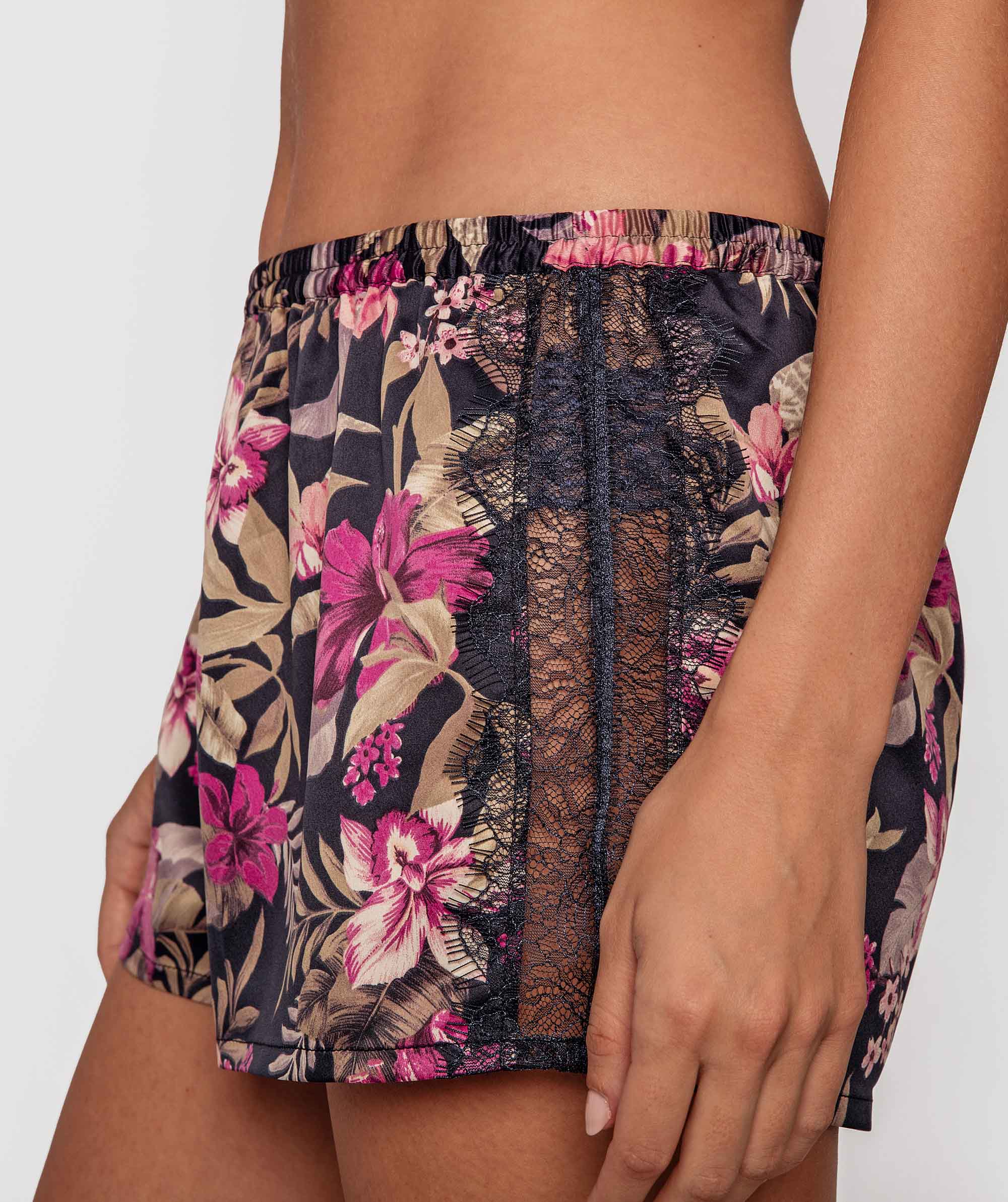 Daphne Print Shorts - Floral Print