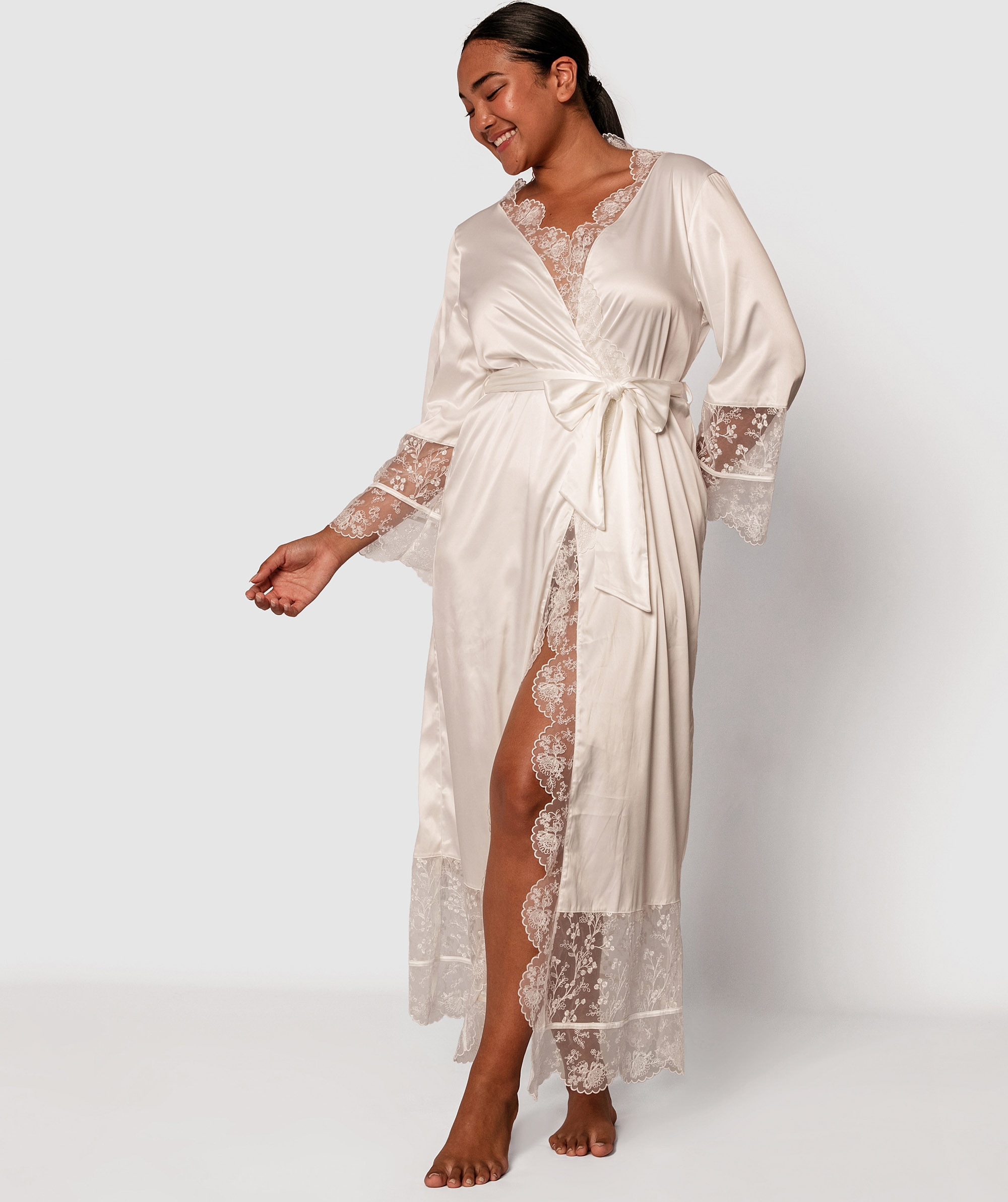 Enchanted Your Special Day Robe - Ivory