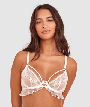 Night Games Deja Vu Unlined Bra & String Set - Ivory