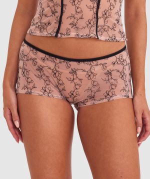 Night Games Fainthearted Mid Rise Shortie - Black