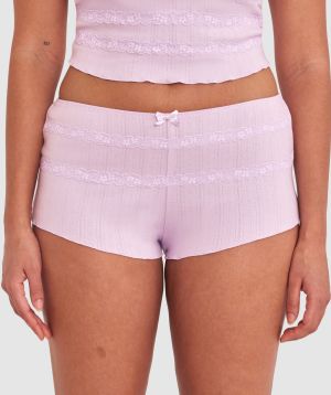 Shimma is wearing a 12 DD top and 12 bottom with bust 94cm/37in waist 70cm/27 1/2in and hip 107cm/42in. She stands at 175cm/5'9in.